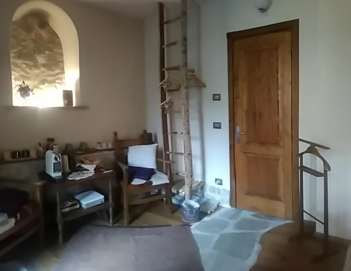 B&B L'Abric - Centro Storico Di Limonetto Limone Piemonte Exterior foto
